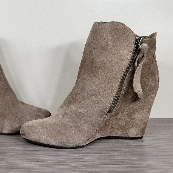 Dolce Vita 'Gracie' Wedge Bootie, Dark Taupe Suede, Womens Size 7.5 M - Picture 6 of 9